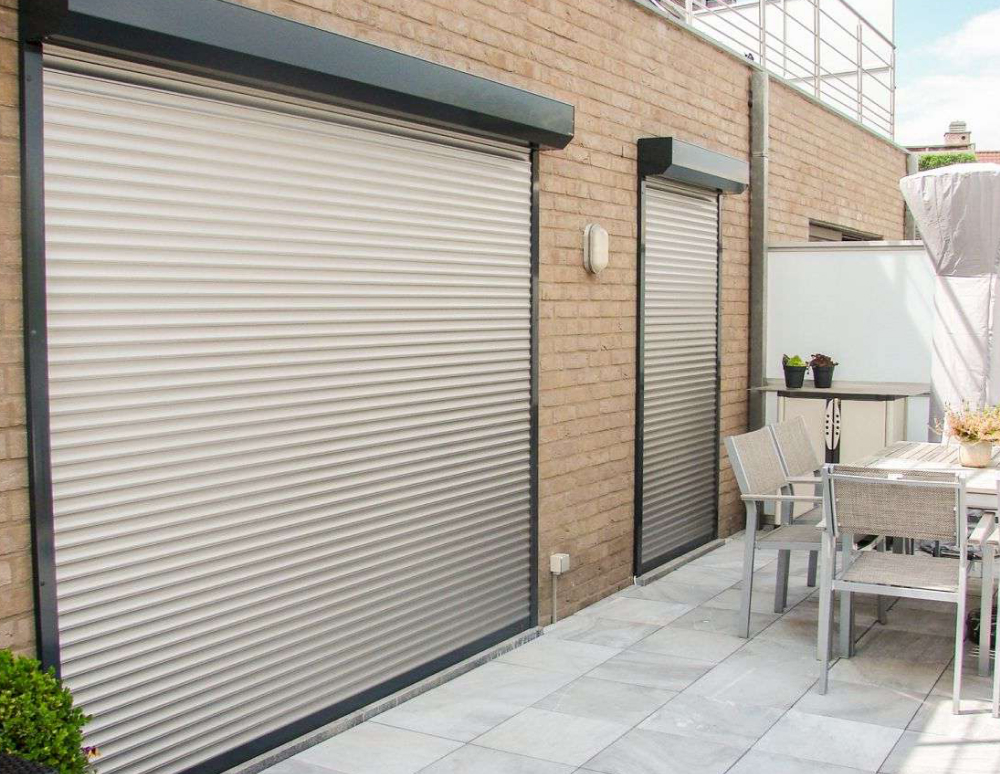 Рольставни на двери