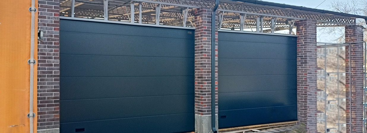 Секционные ворота под ключ в Зеленокумске