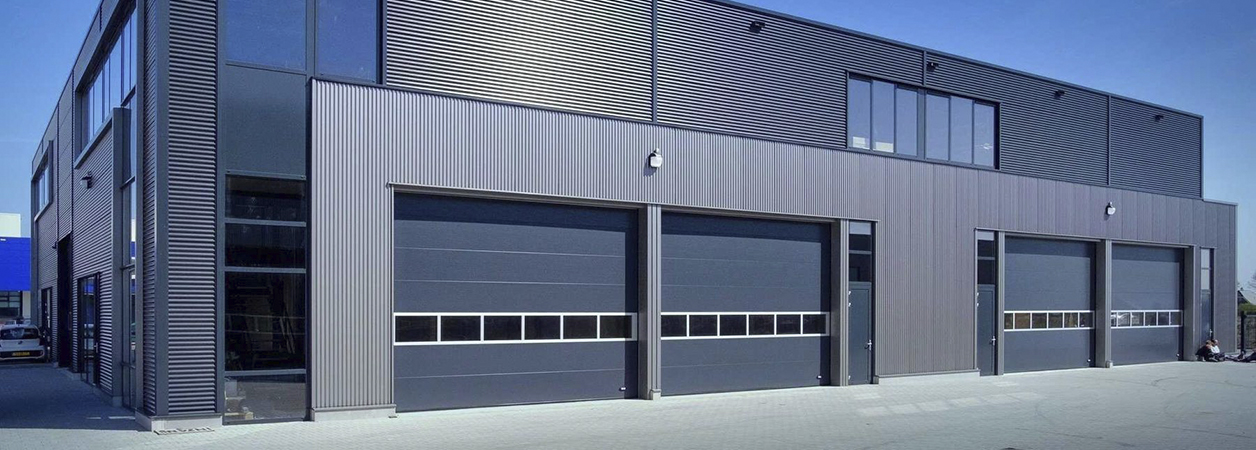 Промышленные ворота под ключ в Зеленокумске