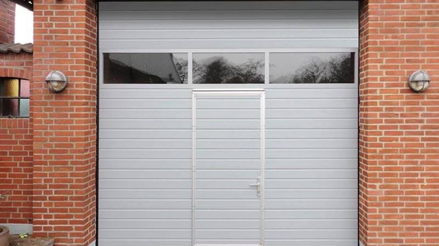 ворота с окнами в Зеленокумске